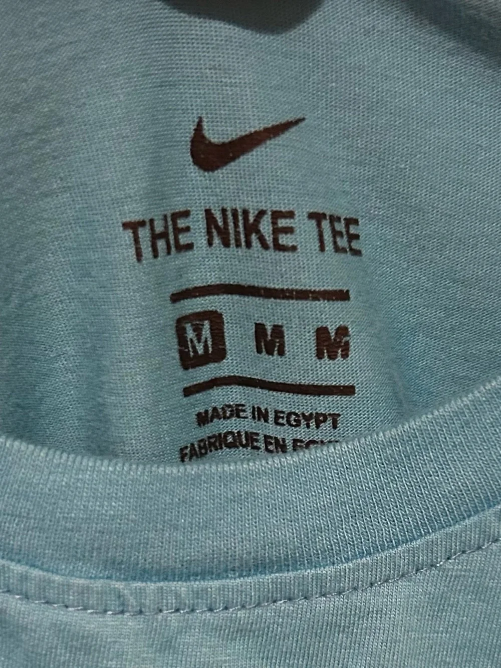Nike Women’s Short-Sleeve Logo Cropped Tees size MEDIUM